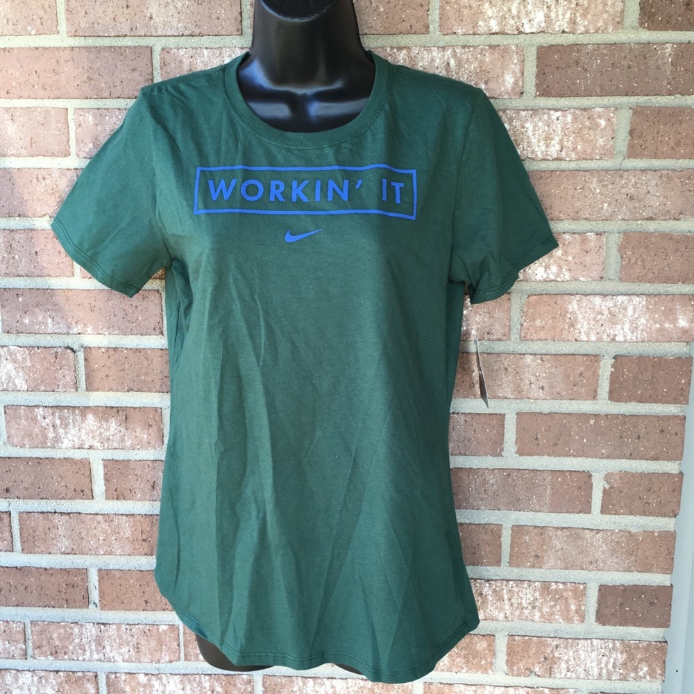 New Nike Workin’ It Tee Shirt Medium